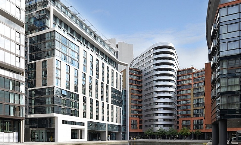 One Bedroom Flat In ...