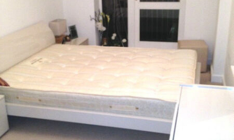 2 Bedroom Apartment ...