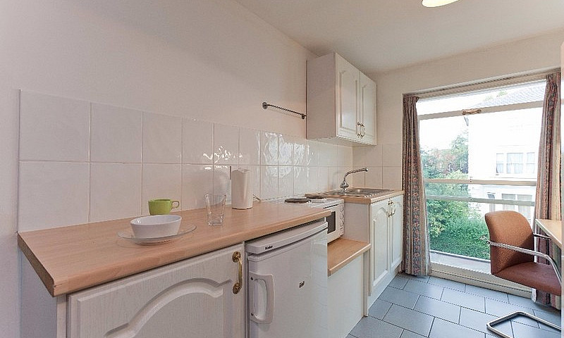 Studio Swiss Cottage...