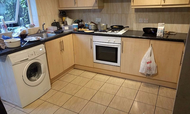 £450  Medium Double ...