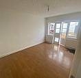 Spacious 2 Bed Flat Part Dss Welcome 