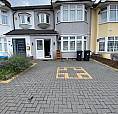Spacious 4 Bed House In Redbrige 