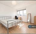 3 Bedroom Flat In Penrose House, London, Se17 (3 Bed) (#1176700)