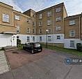 1 Bedroom Flat In Leigh Hunt Drive, London, N14 (1 Bed) (#1203111)