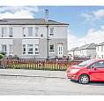 *** Stunning 2 Bed Upper Cottage Flat. Recently Refurbished. £650 Pcm. Near Train/Bus Station ***