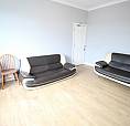 3 Bedroom Flat In Murray Avenue, Hounslow, Tw3(Ref: 1400)
