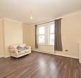 Large Split Level 3 Bedroom Flat In Thornton Heath High Street.             Newly Renovated.