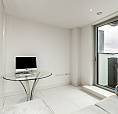 Studio Flat In Pan Peninsula Square, London, E14 (#1125949)