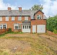 4 Bedroom House In Oaks Road, Leicester, Le8