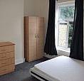 One Nice Double Bedroom In Stratford 
