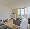 1 Bedroom Flat In Pinnacle Apartments, Saffron Square, Croydon Cr0