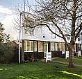2 Bedroom House In Blagdon Walk, Teddington, Tw11