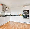 2 Bedroom Flat In Leven Road, London, E14 (2 Bed) (#1153024)
