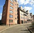 2 Bedroom Flat In Van Gogh Court, London, E14 (2 Bed) (#1162500)