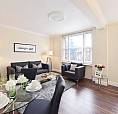 2 Bedroom Flat In Hill Street, London W1J