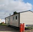3 Bedroom House In Beach Road, St. Osyth, Clacton-On-Sea, Co16 (3 Bed) (#1212032)