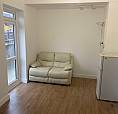 Large Ground Floor Studio Flat With Separate Living Room Including All Bills Mitcham/Tooting.