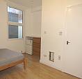 Spacious Double Bedroom In Large Flat - Houseshare Cavendish Rd, Colliers Wood, London Sw19
