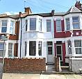 Fantastic Newly Renovated 4 Double Bedroom 2 Bathroom House Near Zone 2/3 Tube & 24 Hour Buses