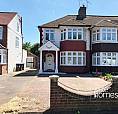 4 Bedroom Semi-Detached House With Large Private Garden In Enfield, En1