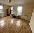 Spacious 2 Bedroom Maisonette With 2 Separate Receptions At Green Lane Rm8 1Uu