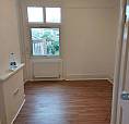 2 Bedroom Flat In Lea Bridge Road, London, E5 (2 Bed) (#1161042)