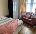 Studio Flat In Hanworth Road, Hounslow, Tw3 (#1142606)
