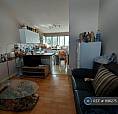 3 Bedroom Flat In Finborough Road, London, Sw10 (3 Bed) (#1196275)