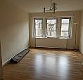 A Spacious Top Floor, 3 Bedroom Flat - High Street, Johnstone Available August 2021