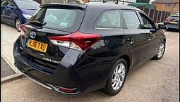Toyota Auris 