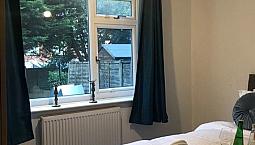 Short Term Let In Farnley Area Perfect For Contractors, Families & Relocation 