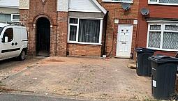 House To Let 