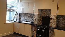 Large Accommodation/Maisonette To Let
