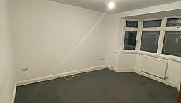 Four Bedroom House To Let At Oak Avenue, Romford Rm5 3Bs Area. 