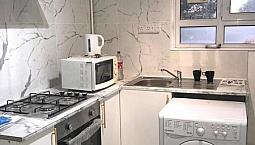 Lovely Three Bed Room Flat To Rent In Hammersmith. Dss Applicants With Guarantor. £2500 Pcm.