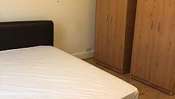 Double Room In A House Near Stratford