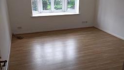 2 Bedroom Flat 5 Mins Walk To South Bermondsey Station (5 Mins London Bridge)