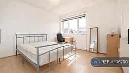 3 Bedroom Flat In Penrose House, London, Se17 (3 Bed) (#1176700)