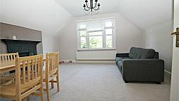 Call Riccardo Now!! Spacious 2 Bed Flat With Private Terrace - Do Not Miss Out!!