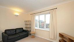 Immaculate 1 Bedroom Minutes Walk Am Apartment In A Brilliant Location Close To Tooting Be