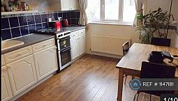 2 Bedroom House In Moyser Rd, London, Sw16 (2 Bed) (#1147181)