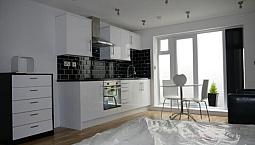 Spacious Self-Contained Studio Flat Near Finsbury Park *All Bills Included*