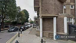 2 Bedroom Flat In Ashington House, London, E1 (2 Bed) (#1109914)