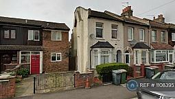 1 Bedroom In London, London, E16 (#1108395)