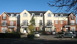 2 Bedroom Flat In Mayfair Court, Edgware, Ha8