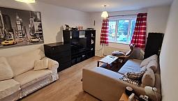 Two Bedroom Flat In Palmers Green N13 4Ex