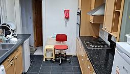 Spacious 5 Bedroom Hmo Licenced House. 5 Mins Walk To Tottenham Hale Tube*Company Let Welcome