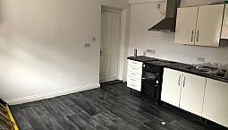 *One Bedroom Studio Flat*Stratford Road*Suitable For A Single Person And Couples