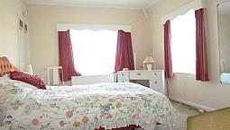 3 Bedroom Semi-Detached House To Rent Near Dagenham Heath  Station