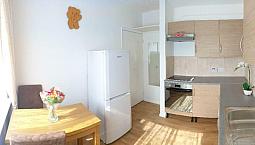 Bills Included: 1 Bedroom Flat In New Addington, Croydon